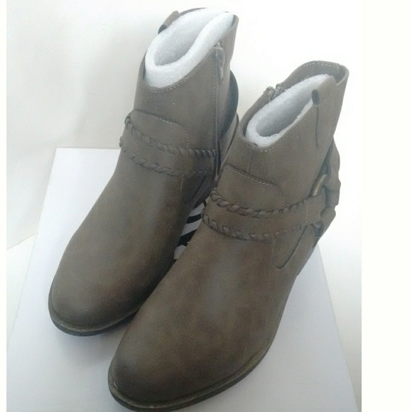 New! XOXO Western Ankle Boots Booties New With Box - Picture 7 of 7